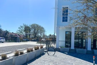 St. Bernard Circle Apartments Outside