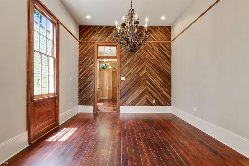 321 N Johnson