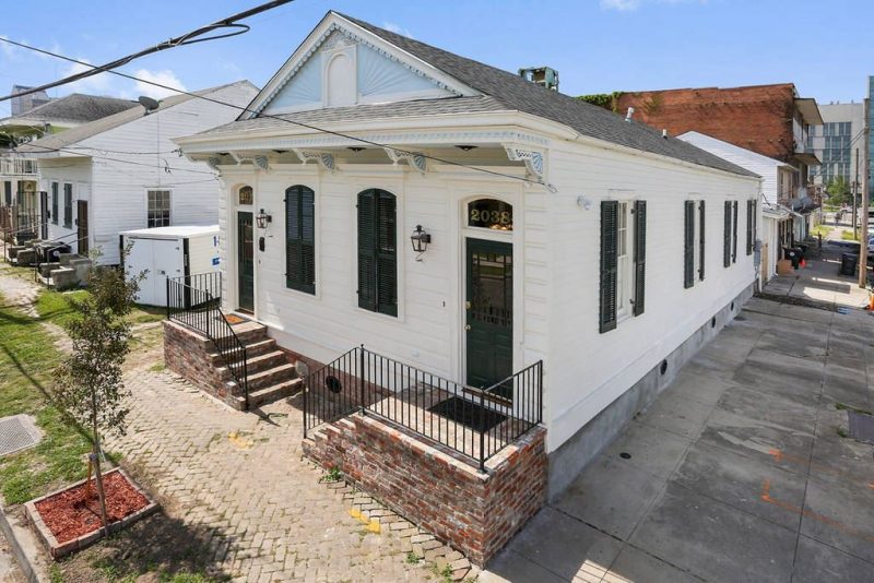2036 2038 Iberville front