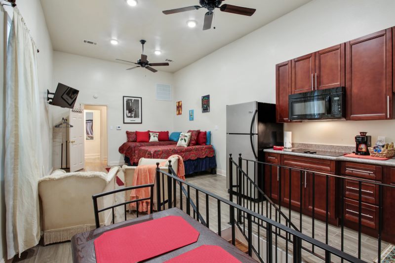 Studio 2 bed