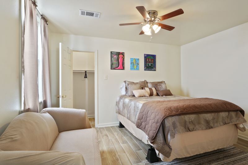 Studio 3 bed